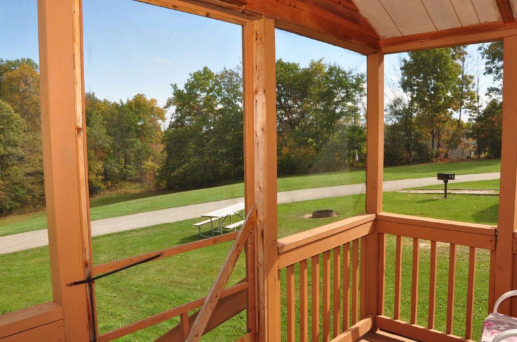 Plymouth Rock Camping Resort Rustic Cabin Elkhart Lake 外观 照片