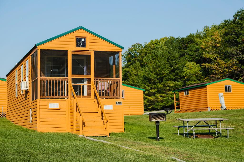Plymouth Rock Camping Resort Rustic Cabin Elkhart Lake 外观 照片